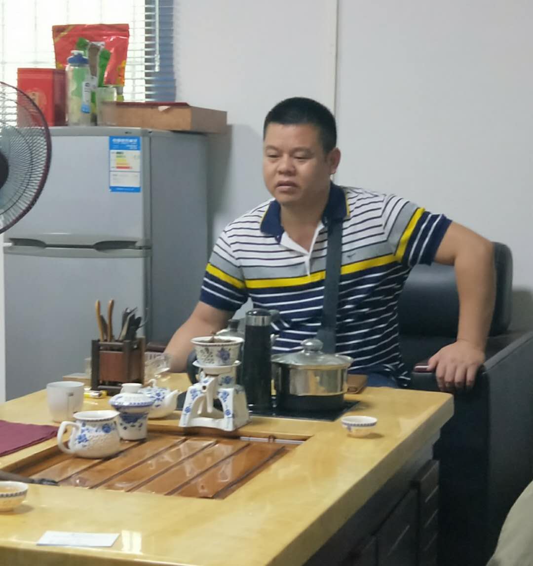 会员：何宝勤