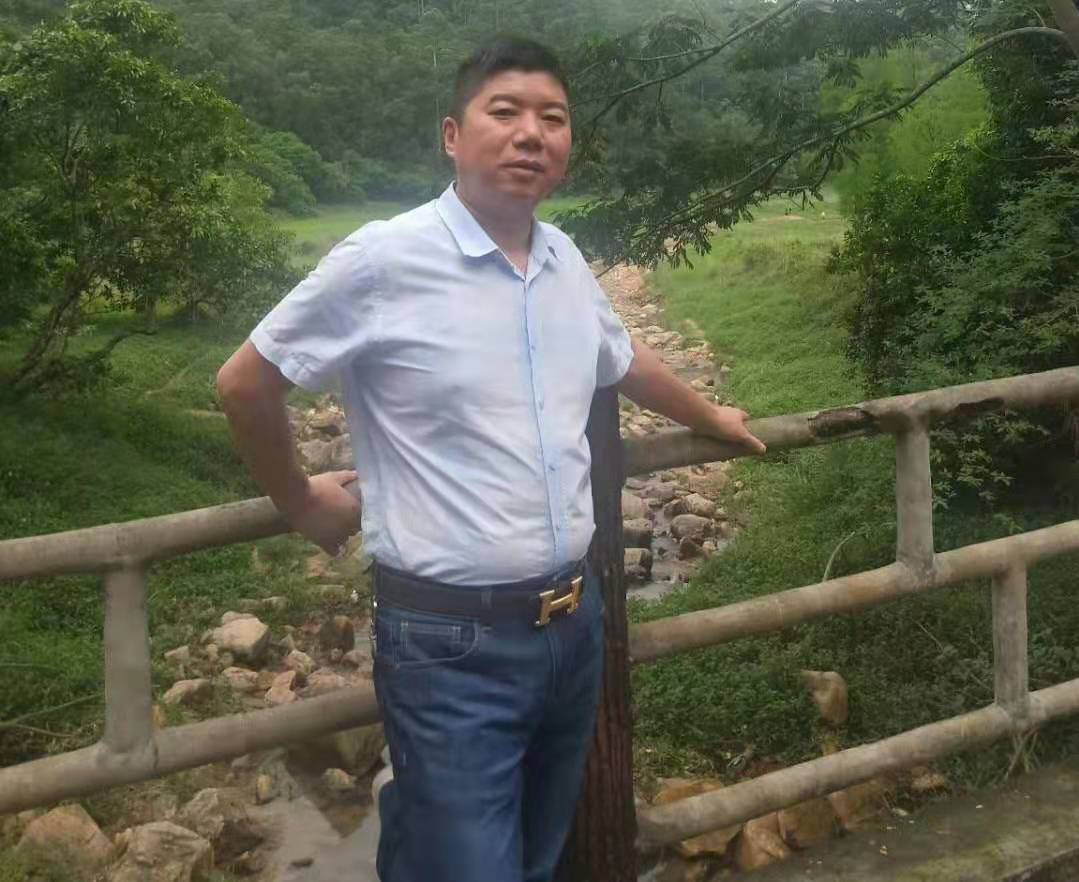 会员：陈文华