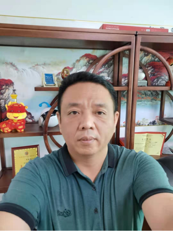 会员：谭禄华