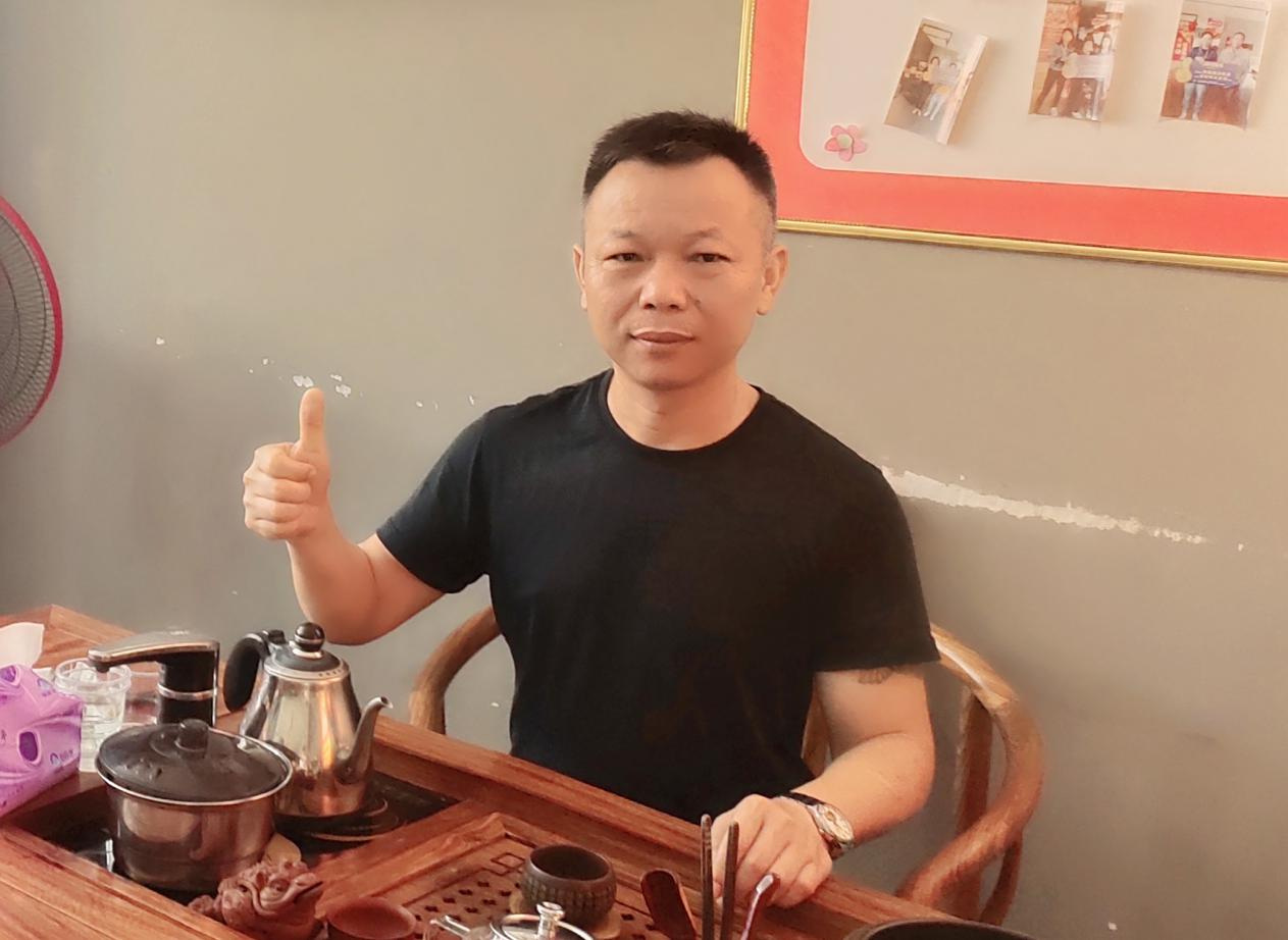 会员：谭小刚