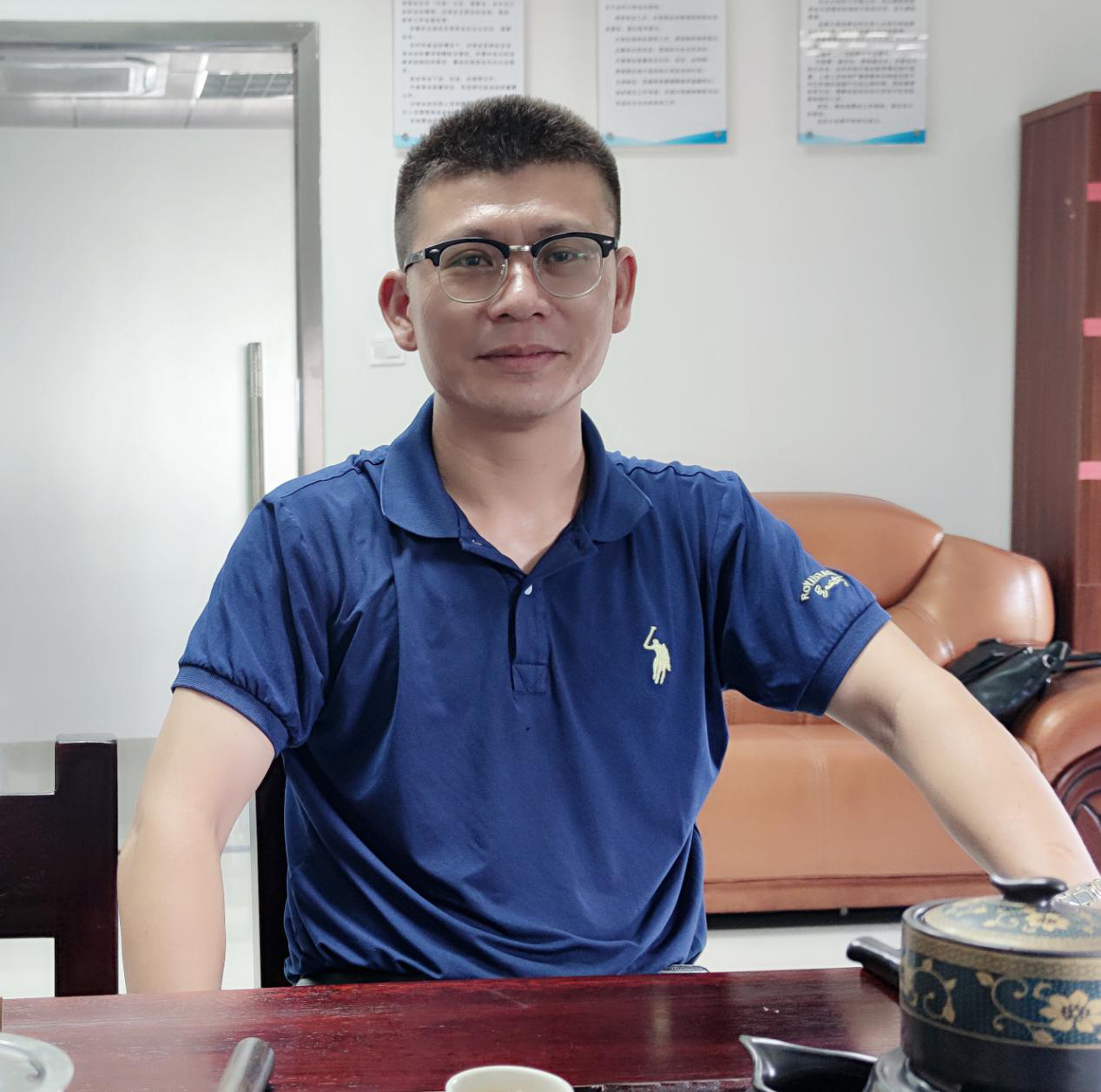 会员：谭肖息