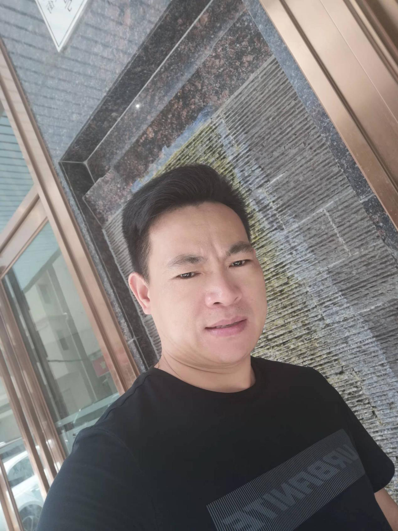 会员：刘艳华