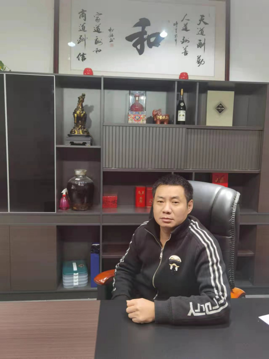 会员：罗晚云