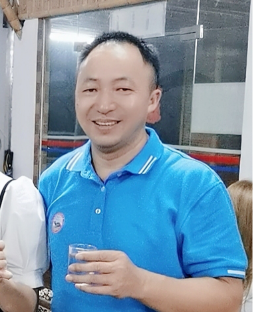 会员：刘忠年